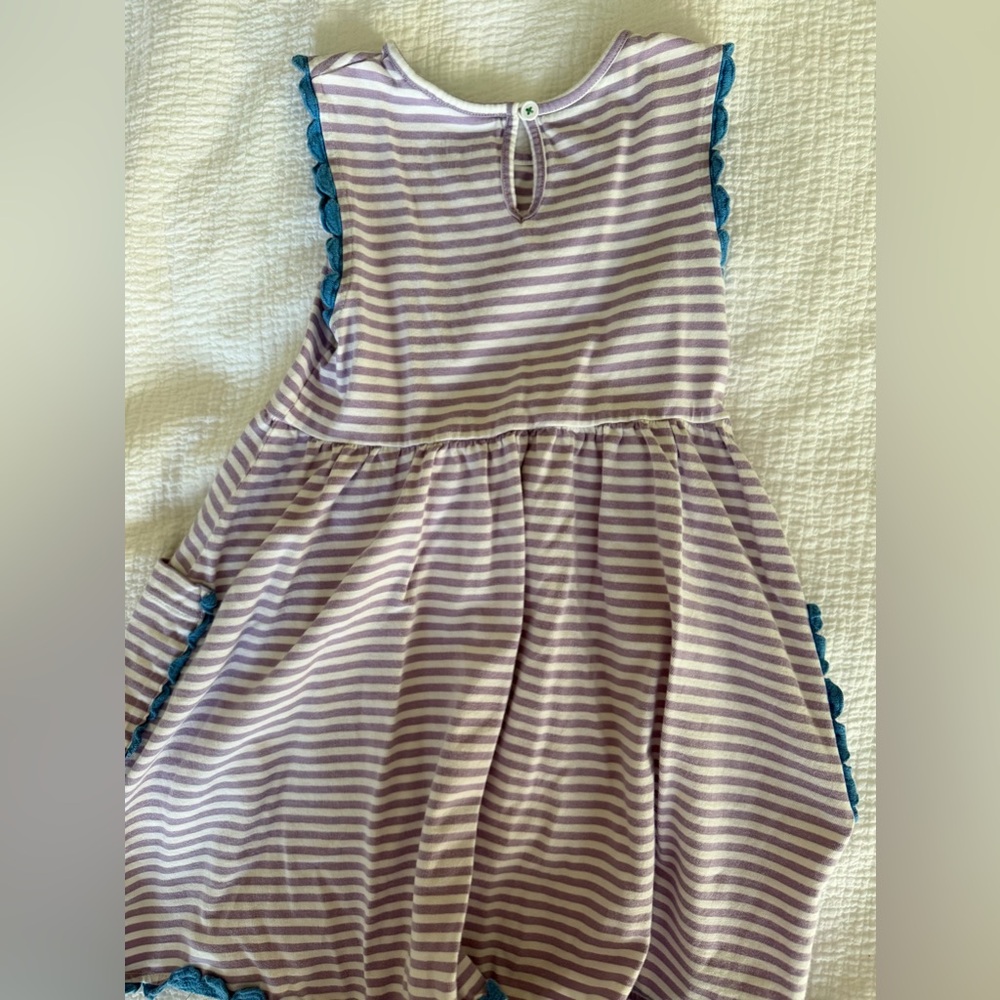 Mini Boden Lavender and White Striped Sleeveless Dress with Blue Trim, size 5-6 - Picture 2 of 5